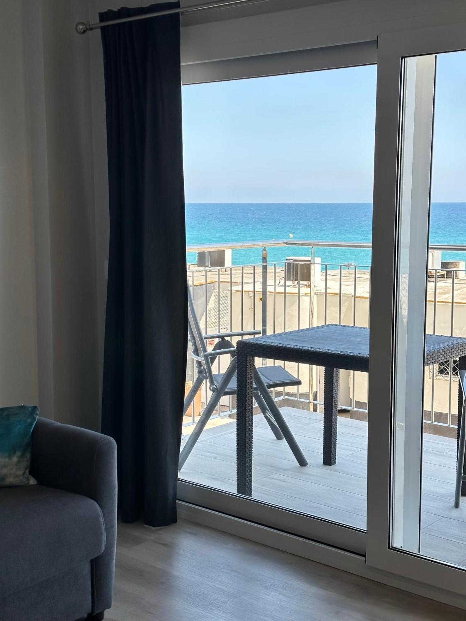 Estudio Con Impresionantes Vistas Al Mar Blanes Eksteriør billede