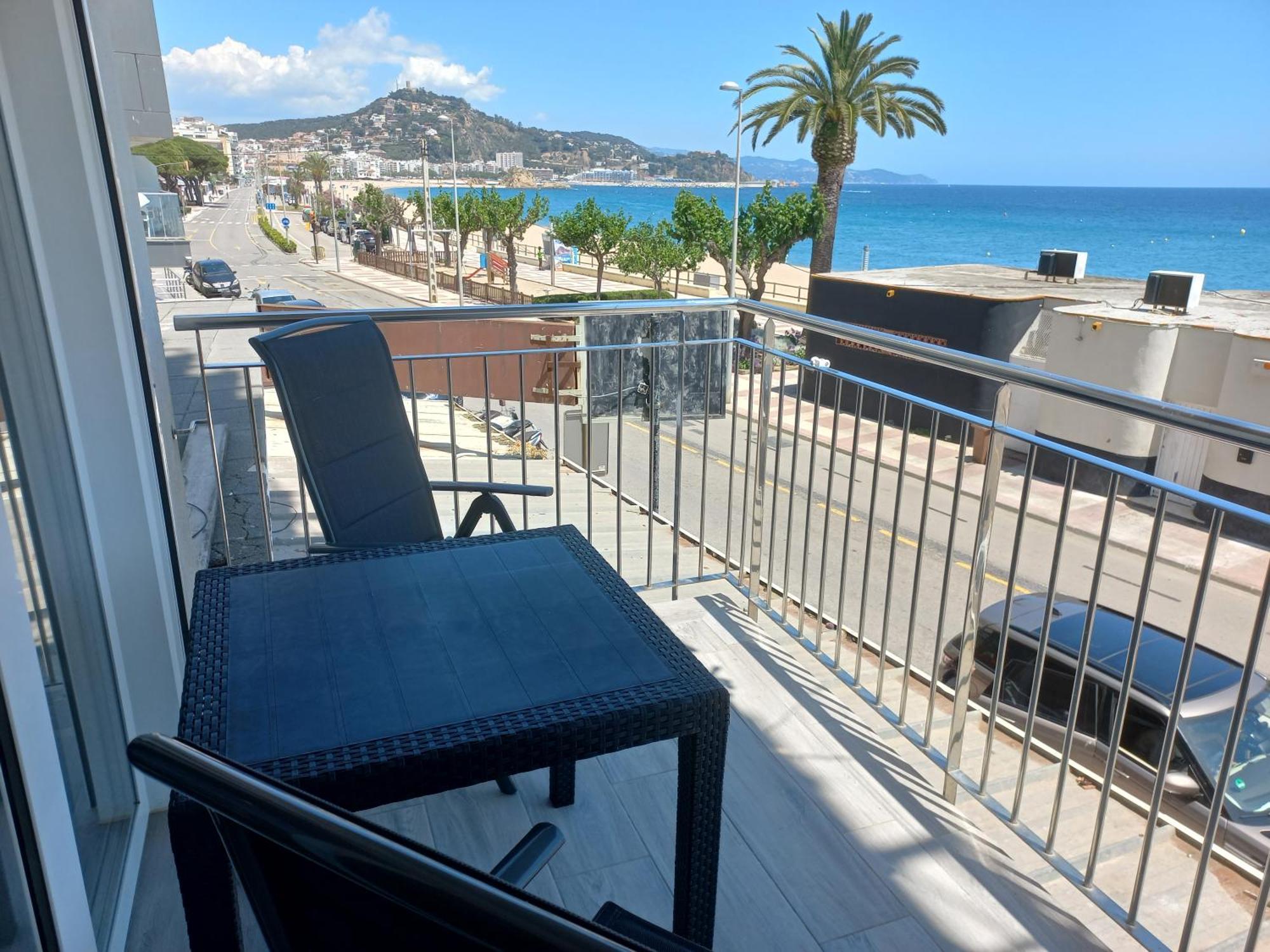 Estudio Con Impresionantes Vistas Al Mar Blanes Eksteriør billede